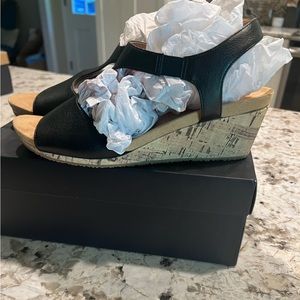 New Naturalizer wedge